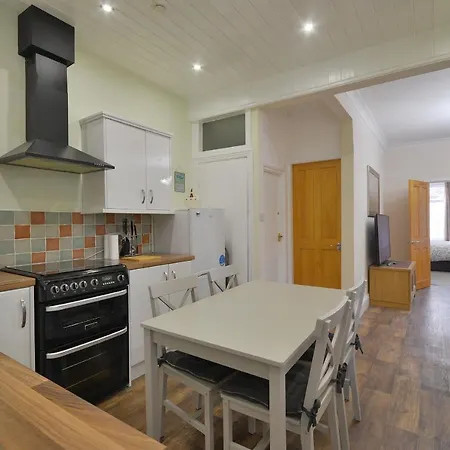 Spacious Modern Ground Floor Apartment, For Up To 6 Guests Scarborough Exterior photo