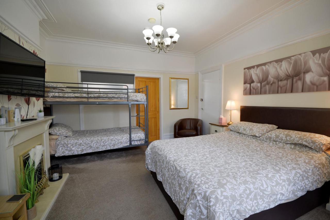 Apartment Spacious Modern Ground Floor Apartment, For Up To 6 Guests