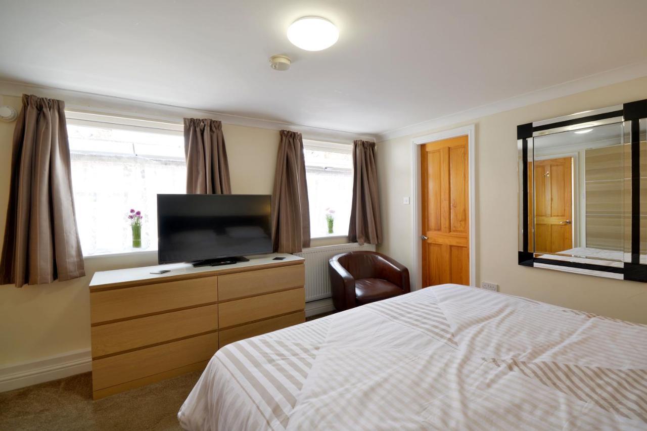 Spacious Modern Ground Floor Apartment, For Up To 6 Guests