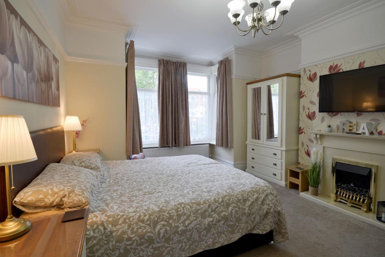 Spacious Modern Ground Floor Apartment, For Up To 6 Guests Scarborough